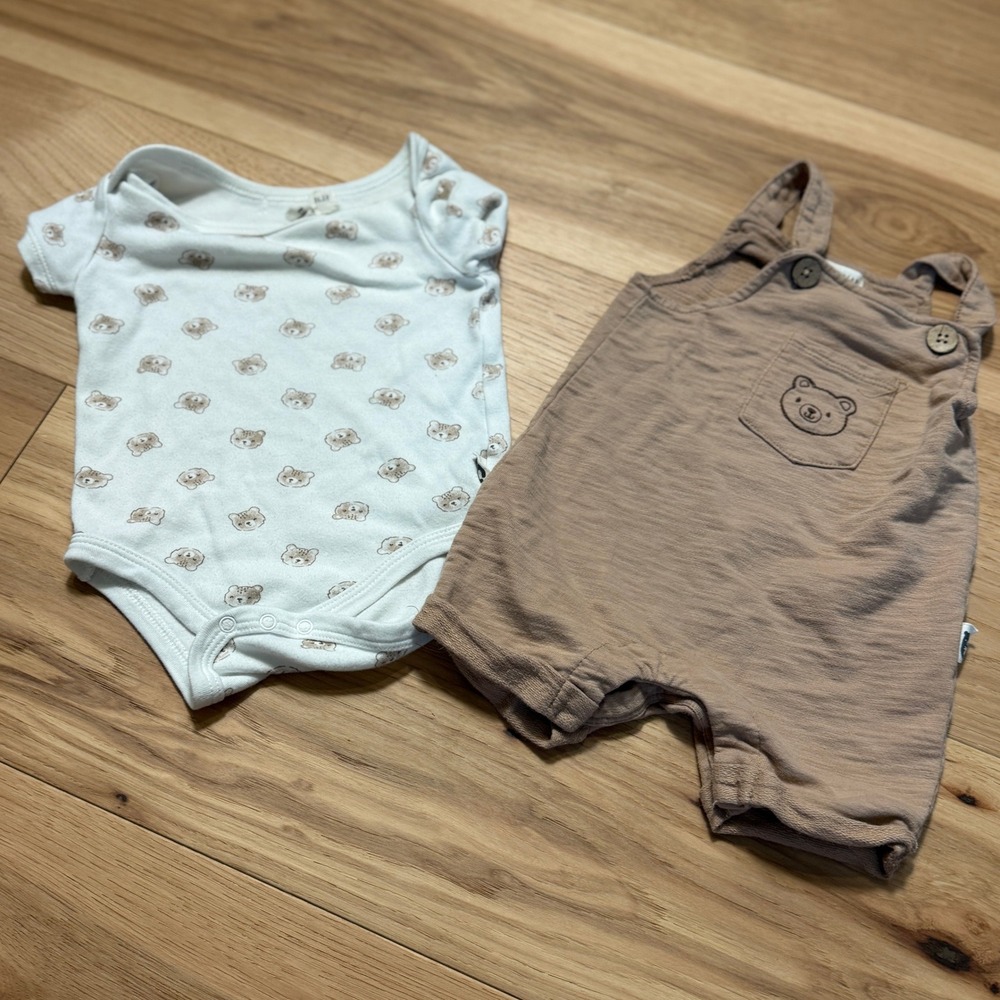 Rabbit + Bear Organic 2 Piece Set Unisex 6-9M Tan Bear Print Shortalls Bodysuit